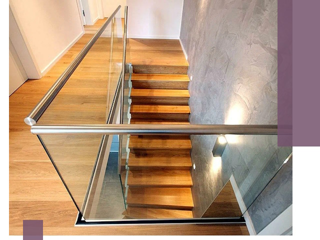 Перила для лестницы в доме — изготовление и монтаж в Твери