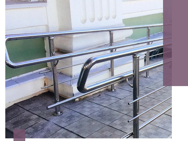 Ограждения пандусов из металла и нержавейки в Твери