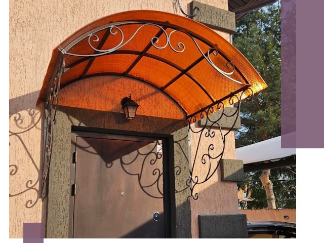 Демонтаж козырьков в Твери быстро и безопасно