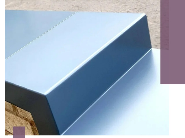 Крышки на парапет в Твери: изготовление и монтаж под ключ